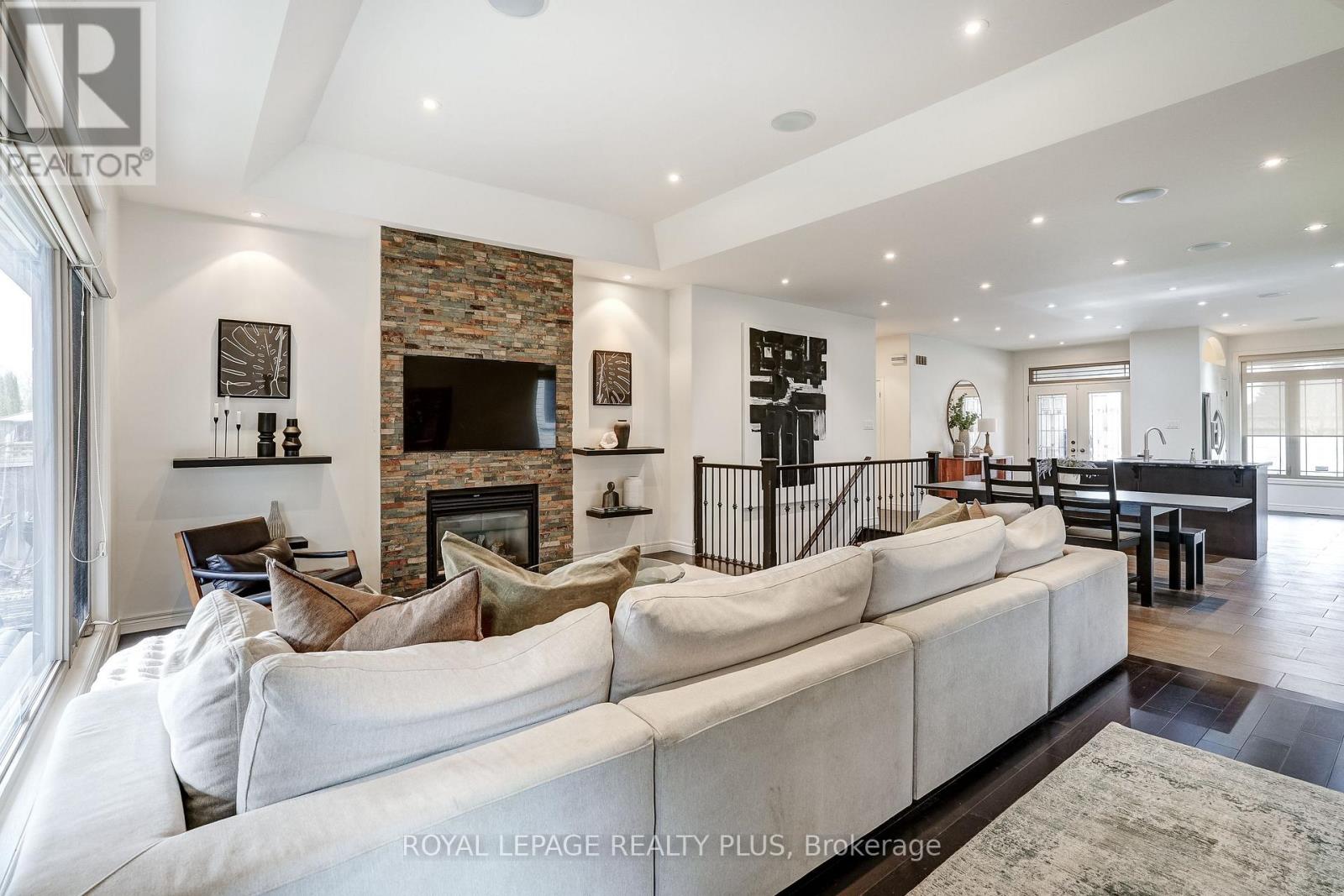 122 Mission Road, Brantford, Ontario  N3S 0A8 - Photo 17 - X12983174