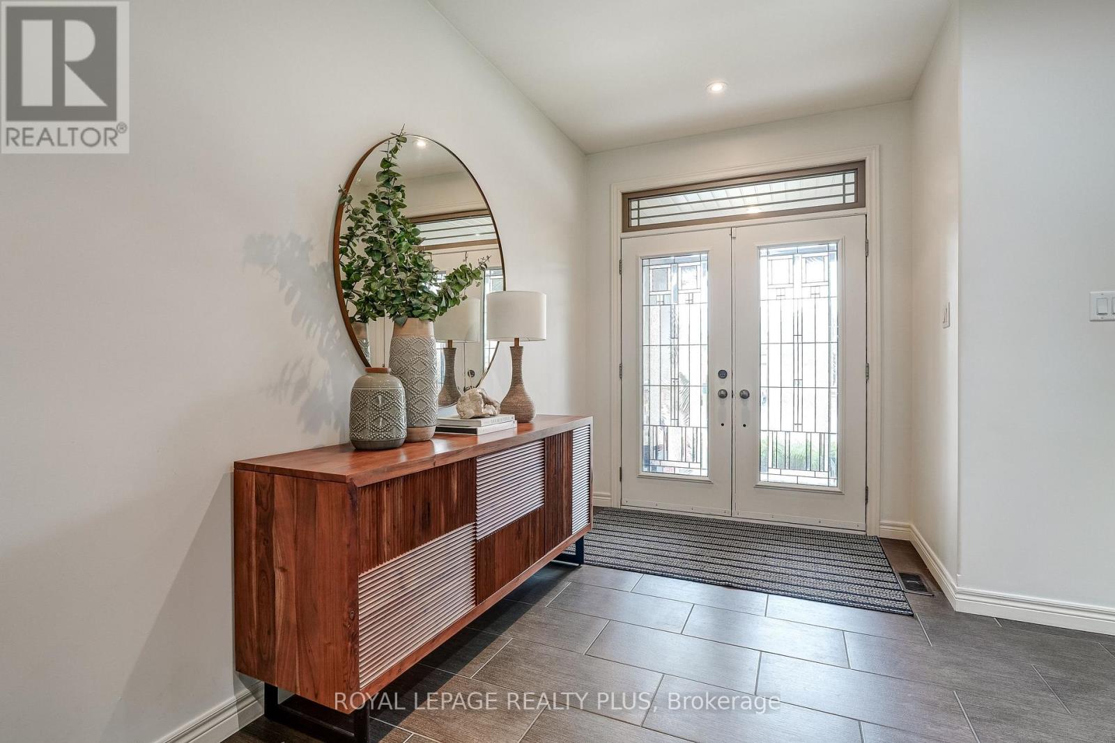 122 Mission Road, Brantford, Ontario  N3S 0A8 - Photo 6 - X12983174