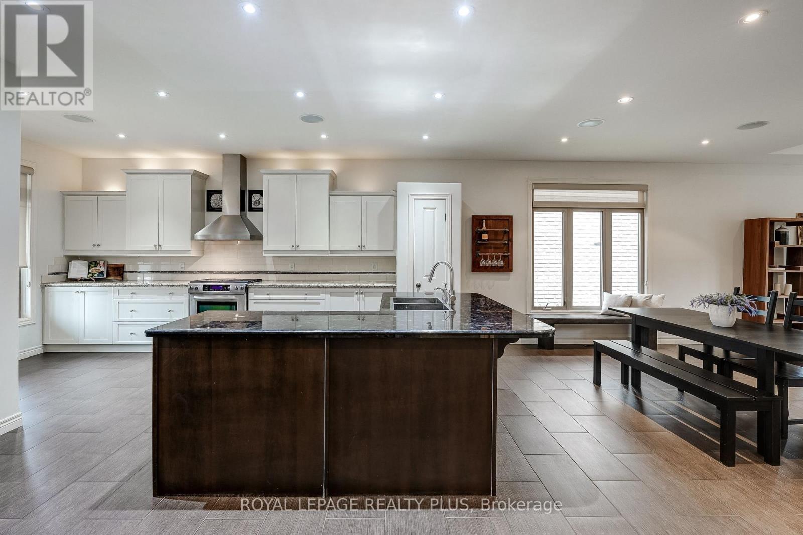 122 Mission Road, Brantford, Ontario  N3S 0A8 - Photo 9 - X12983174