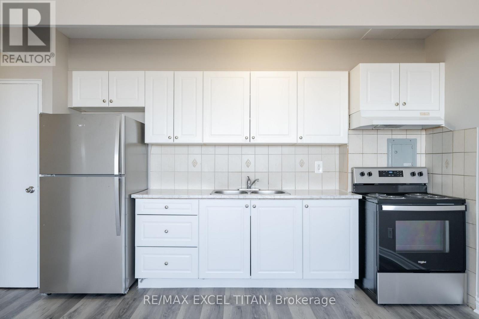 623b - 468 Ottawa Street, Hamilton, Ontario  L8H 4A6 - Photo 8 - X12983254