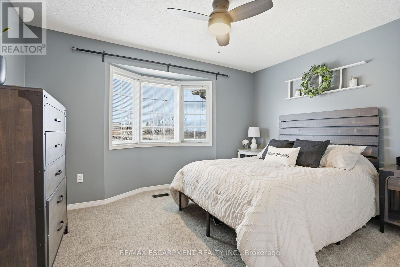 14 Kenyon Crescent, Grimsby, Ontario  L3M 5P4 - Photo 17 - X12983260