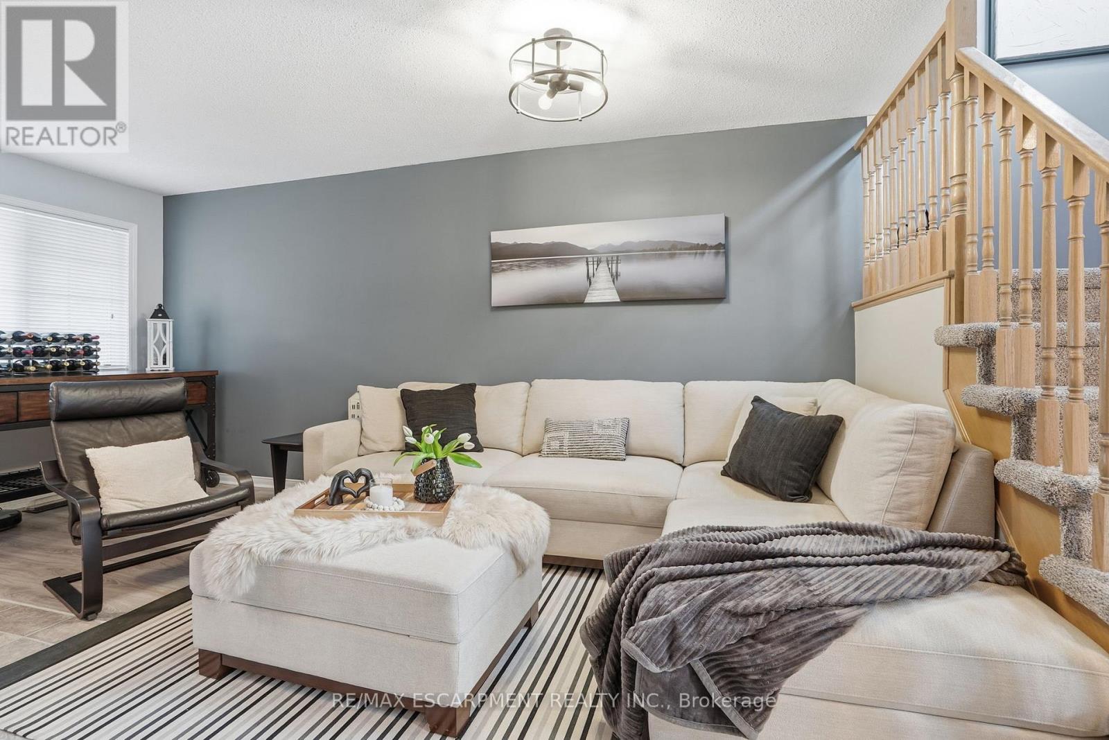 14 Kenyon Crescent, Grimsby, Ontario  L3M 5P4 - Photo 7 - X12983260