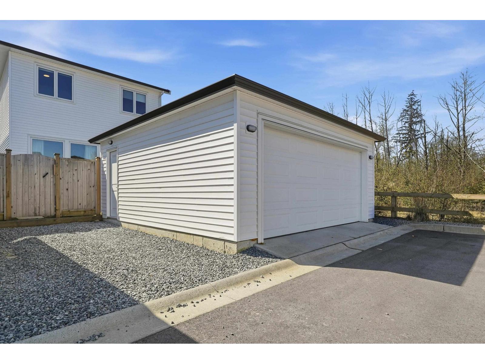 19619 75 Avenue, Langley, British Columbia  V2Y 3R9 - Photo 40 - R3107688