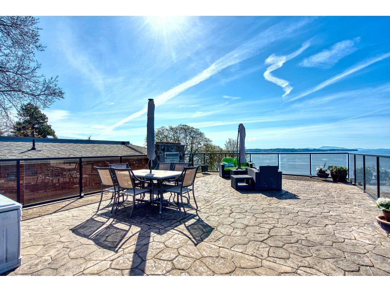 15188 Columbia Avenue, White Rock, British Columbia  V4B 1J3 - Photo 36 - R3109368