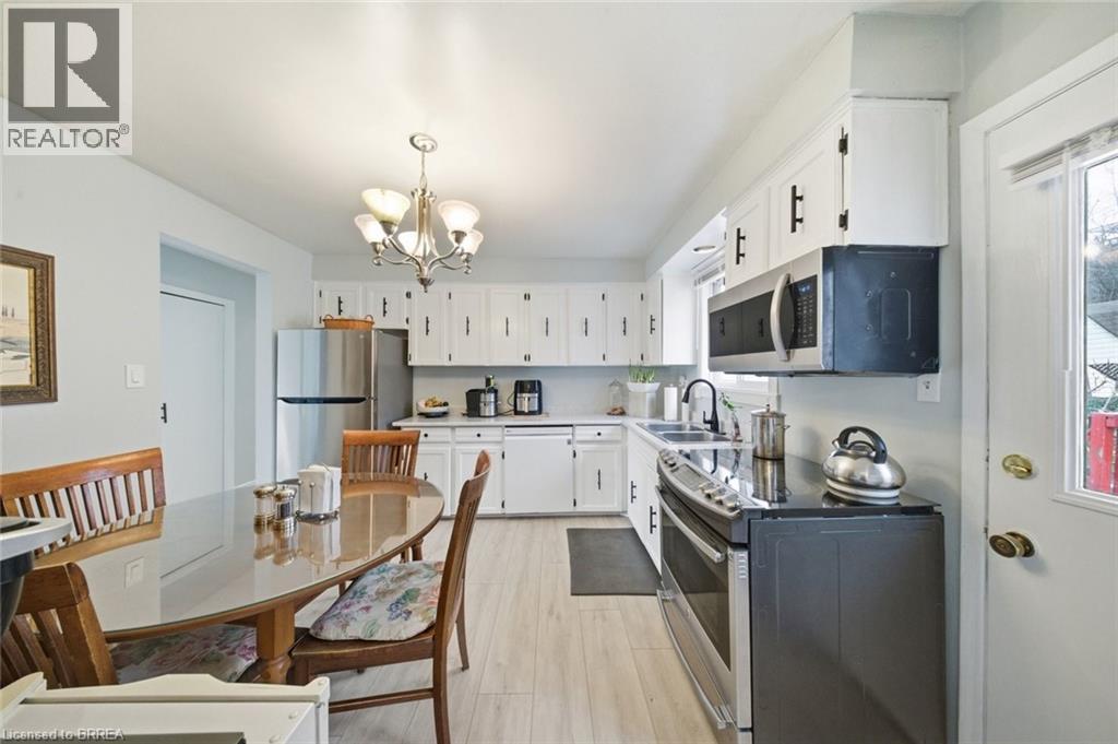 147 Forest Road, Brantford, Ontario  N3S 7L5 - Photo 14 - 40816312