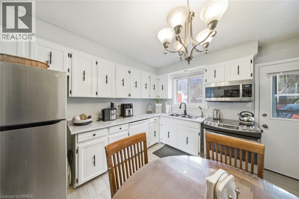 147 Forest Road, Brantford, Ontario  N3S 7L5 - Photo 17 - 40816312