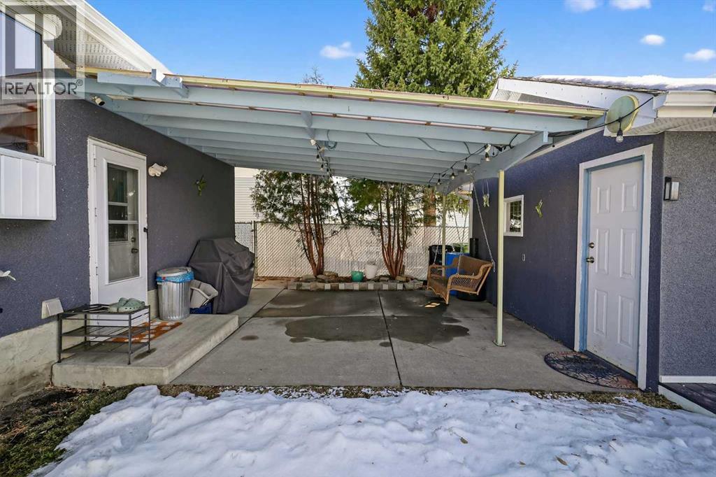 255 Penmeadows Close SE, Calgary, Alberta  T2A 3S1 - Photo 35 - A2300364