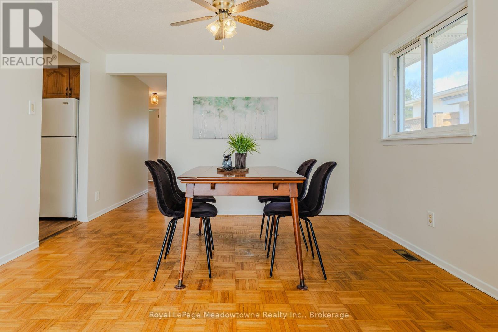 519 Nelson Court, Milton, Ontario  L9T 3A7 - Photo 11 - W12983444