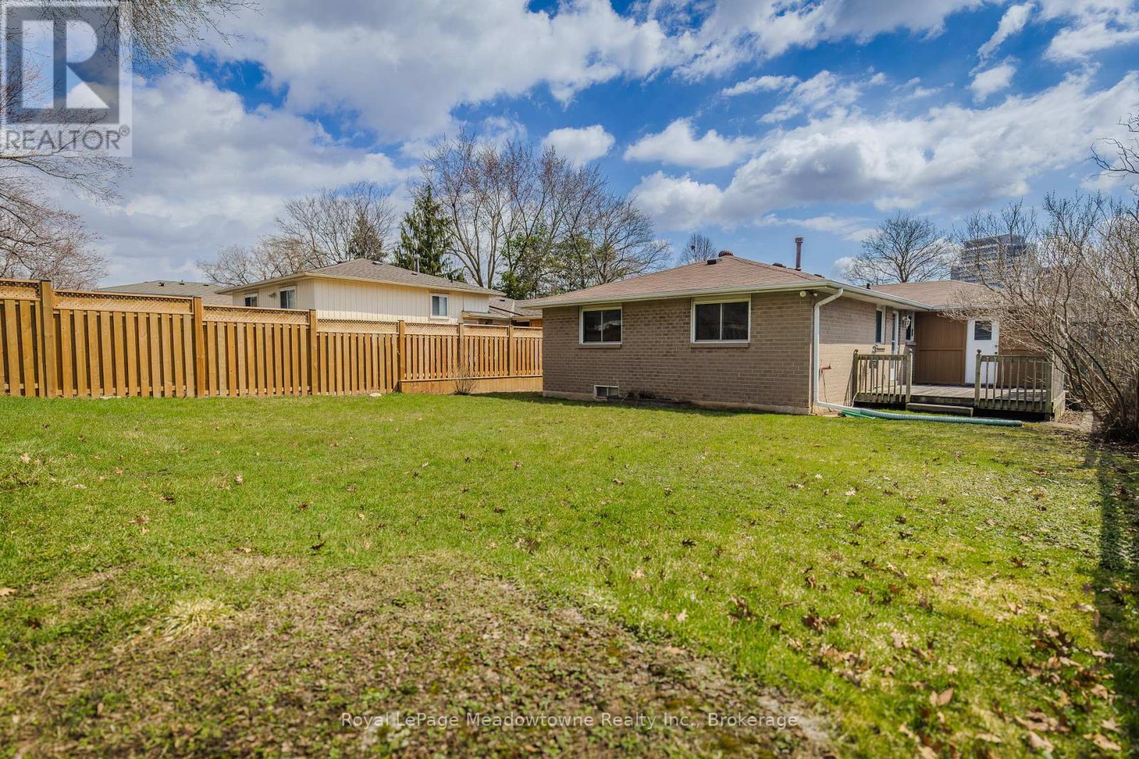 519 Nelson Court, Milton, Ontario  L9T 3A7 - Photo 34 - W12983444