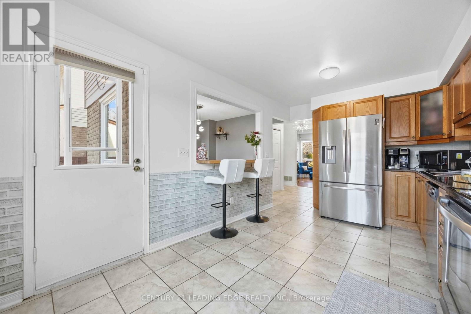 1334 Pinehurst Avenue, Oshawa, Ontario  L1H 8G5 - Photo 19 - E12978408