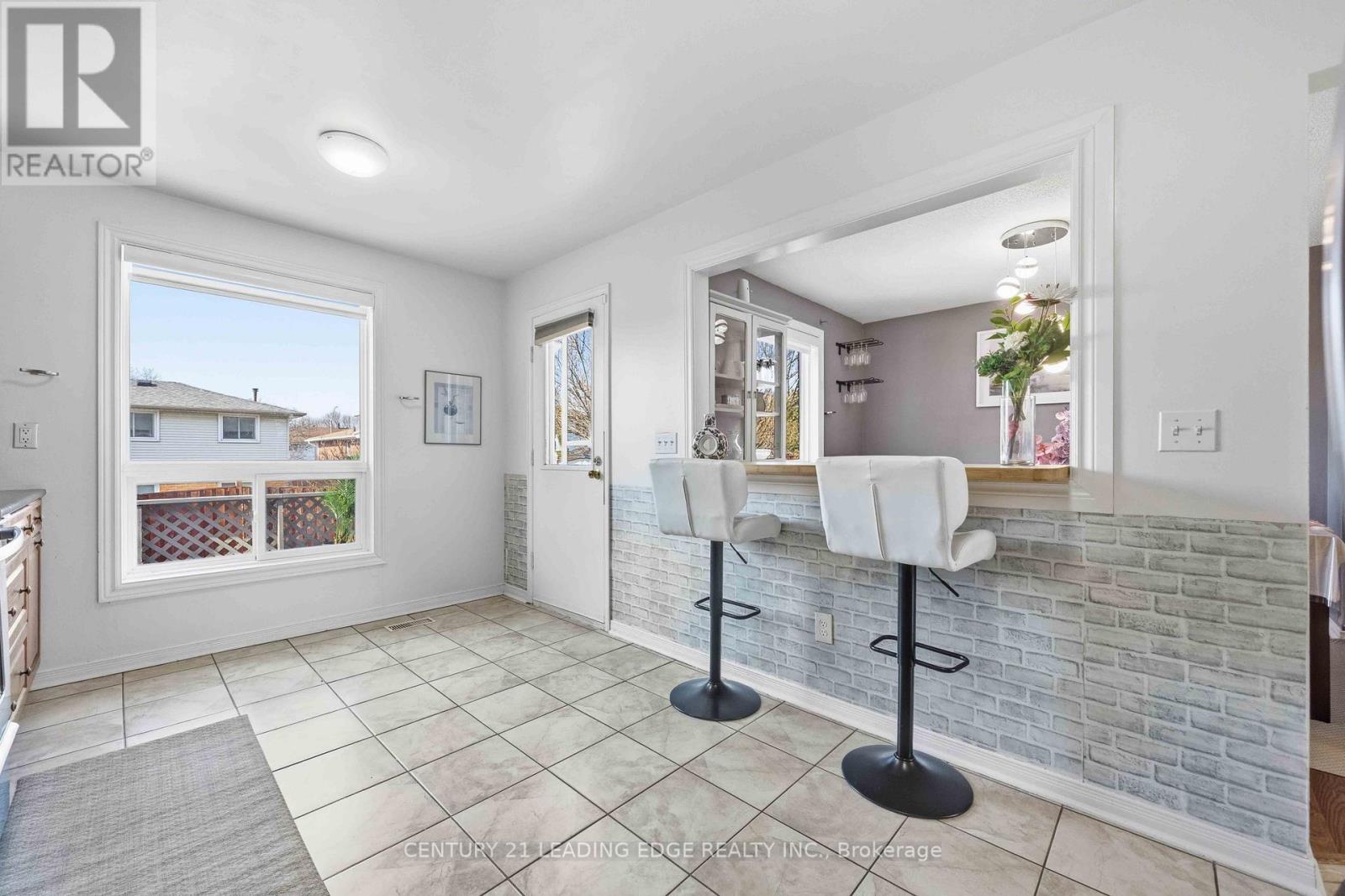 1334 Pinehurst Avenue, Oshawa, Ontario  L1H 8G5 - Photo 20 - E12978408