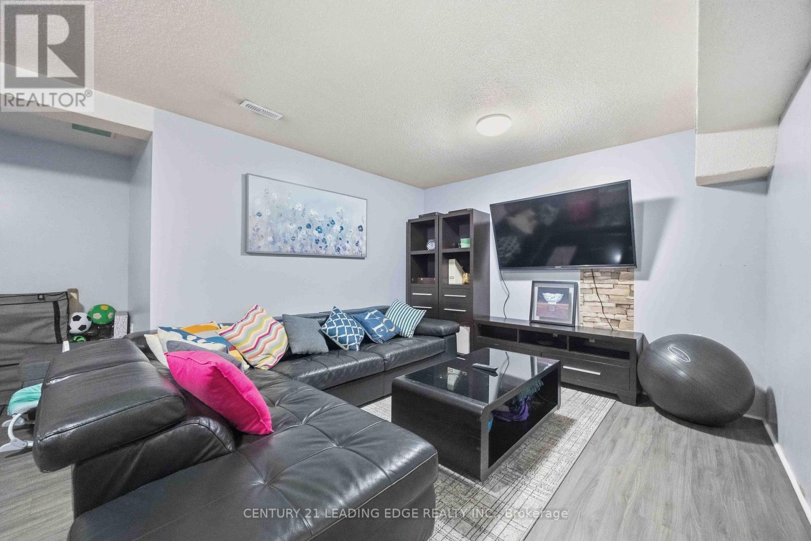 1334 Pinehurst Avenue, Oshawa, Ontario  L1H 8G5 - Photo 37 - E12978408