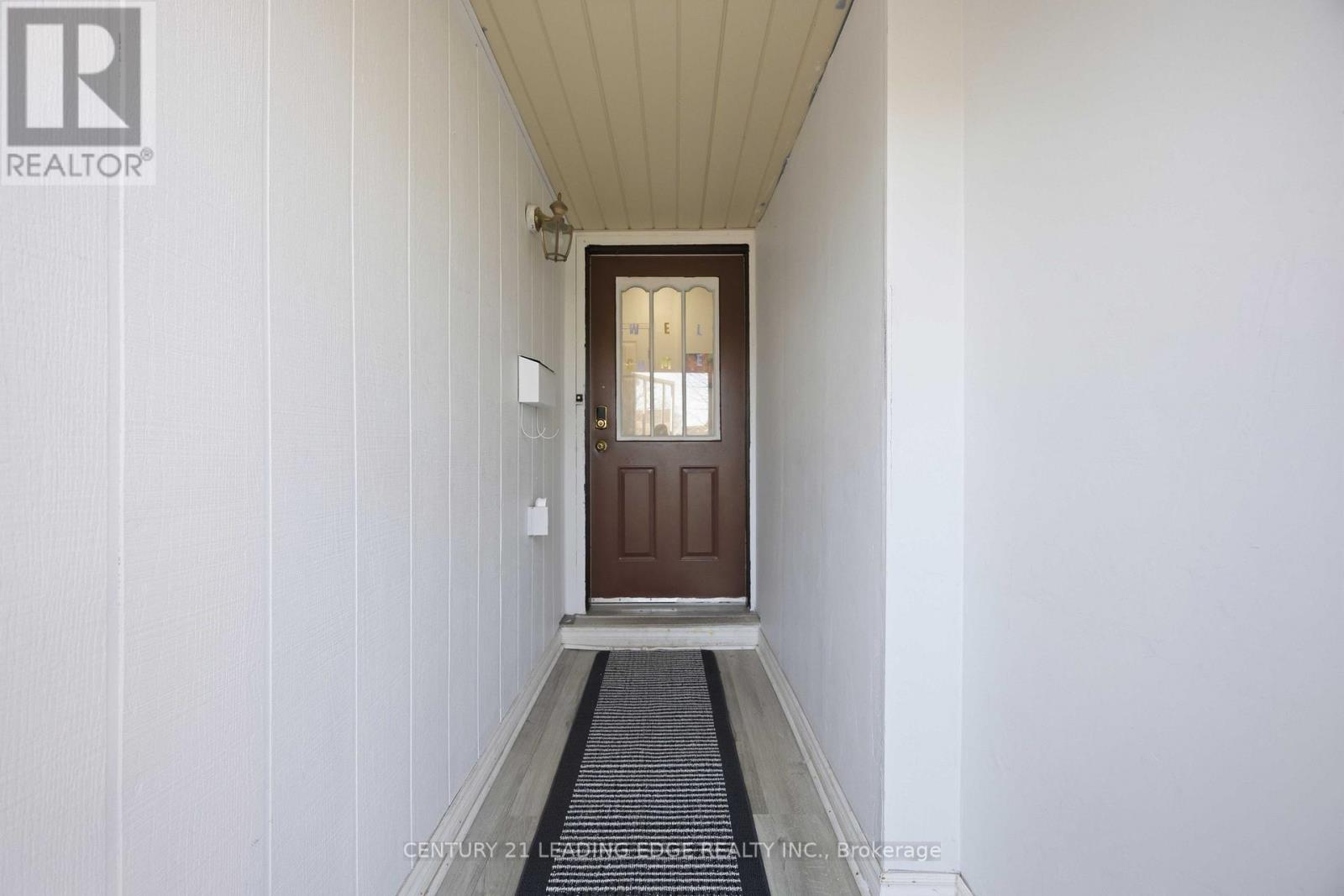 1334 Pinehurst Avenue, Oshawa, Ontario  L1H 8G5 - Photo 4 - E12978408