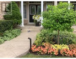 463 CROSSING BRIDGE PLACE, Aurora, Ontario