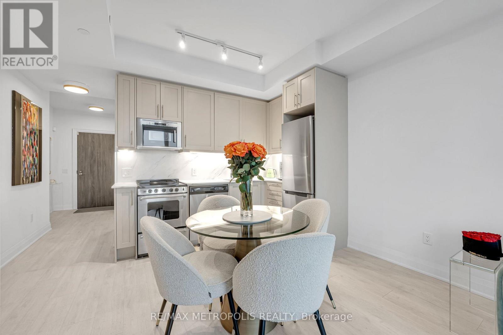 509w - 10 Gatineau Drive, Vaughan, Ontario  L4J 0L2 - Photo 9 - N12980174