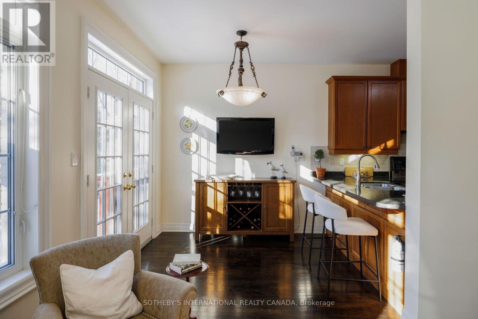 463 Crossing Bridge Place, Aurora, Ontario  L4G 7N1 - Photo 9 - N12732584