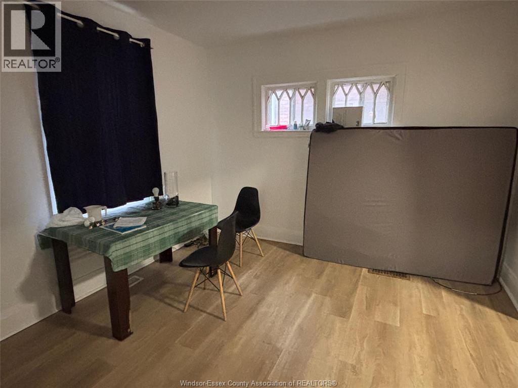 442 Erie Street, Windsor, Ontario  N9A 6B9 - Photo 3 - 26007697