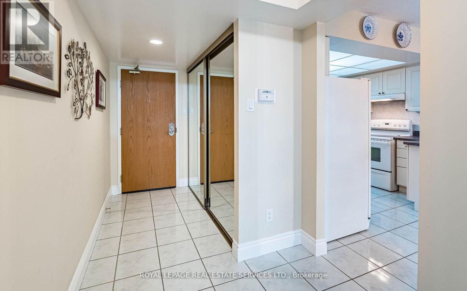 #202 - 310 Mill Street S, Brampton, Ontario  L6Y 3B1 - Photo 11 - W12899906