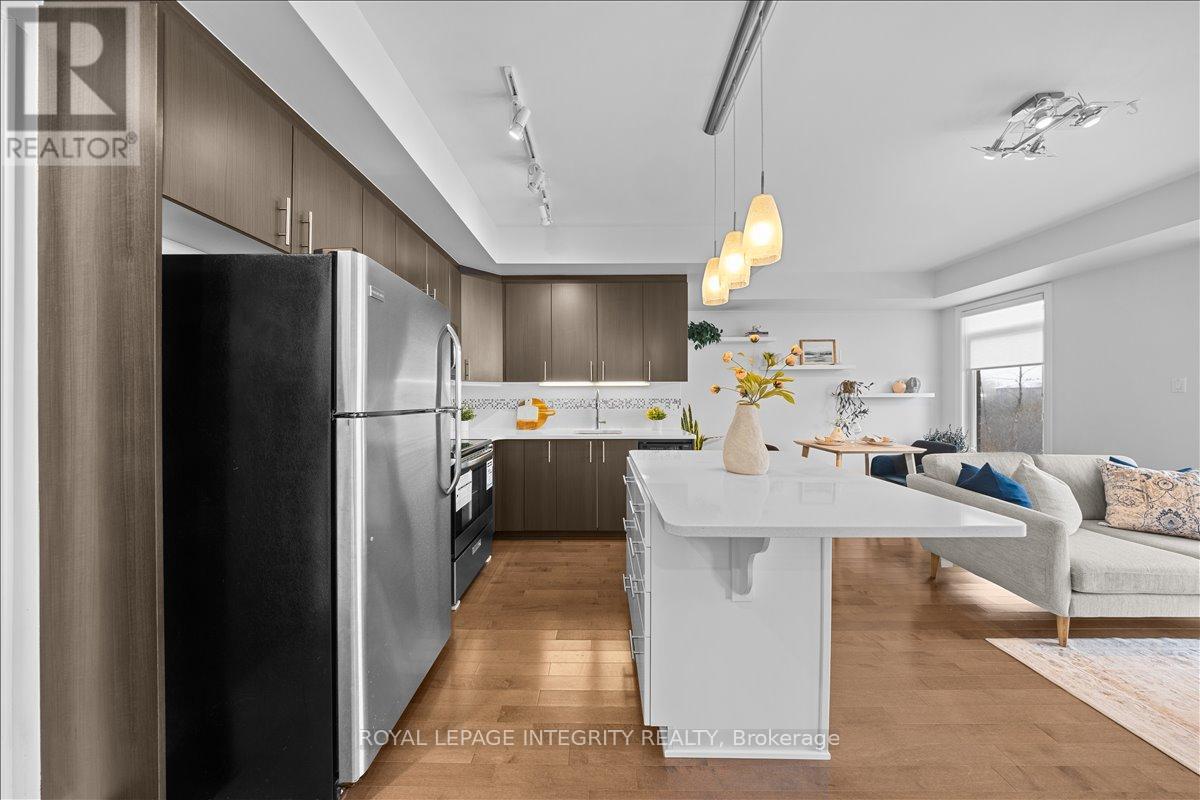 303 - 705 Beauparc Private, Ottawa, Ontario  K1J 0B6 - Photo 6 - X12971742