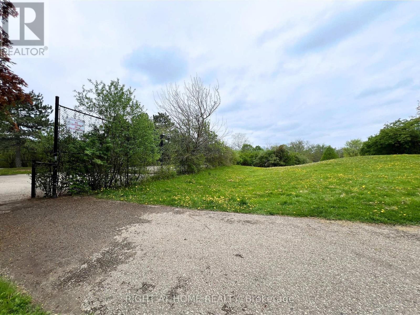 25 Baronwood Court, Brampton, Ontario  L6V 3H6 - Photo 16 - W12744714