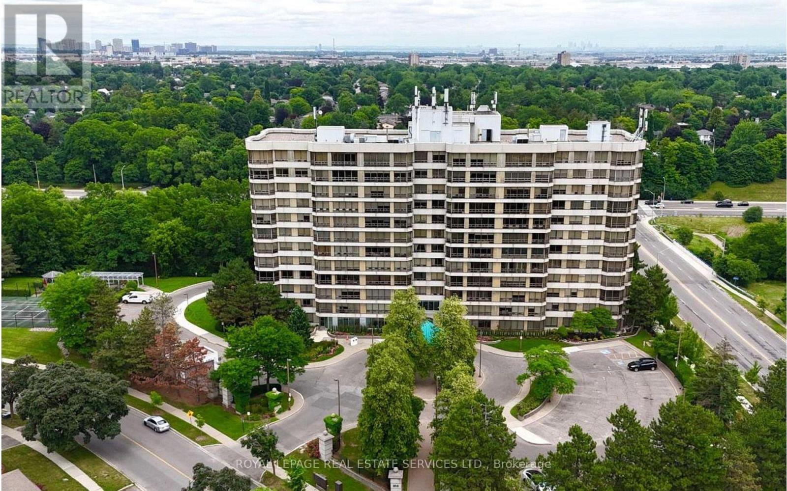 #202 - 310 Mill Street S, Brampton, Ontario  L6Y 3B1 - Photo 32 - W12899906