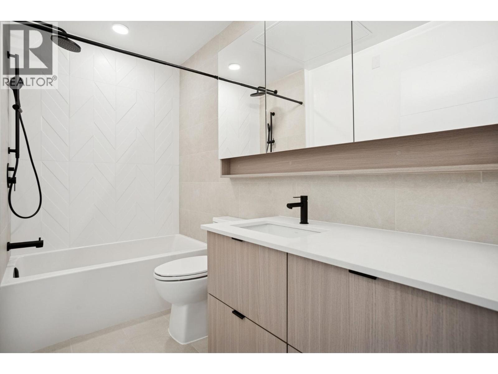 104 2268 E Broadway Street, Vancouver, British Columbia V5N 0L2 - Photo 13 - R3109730