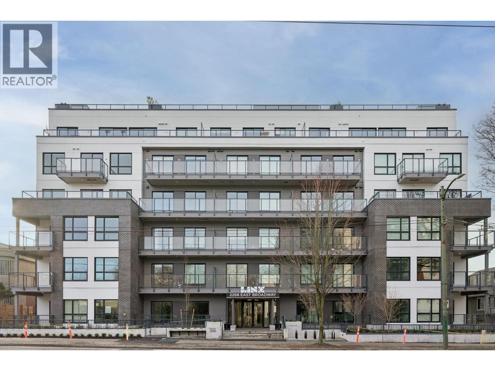 104 2268 E Broadway Street, Vancouver, British Columbia V5N 0L2 - Photo 24 - R3109730