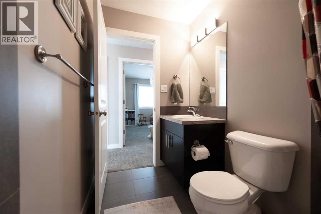 26 Riverglen Link W, Lethbridge, Alberta  T1K 5X5 - Photo 30 - A2299079