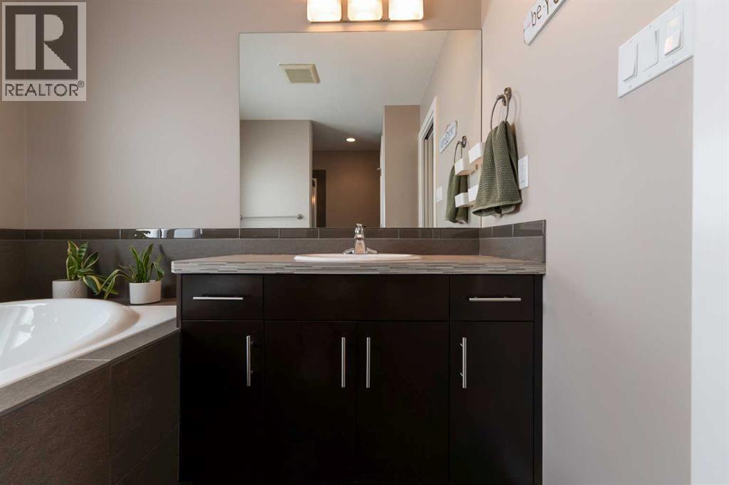 26 Riverglen Link W, Lethbridge, Alberta  T1K 5X5 - Photo 38 - A2299079