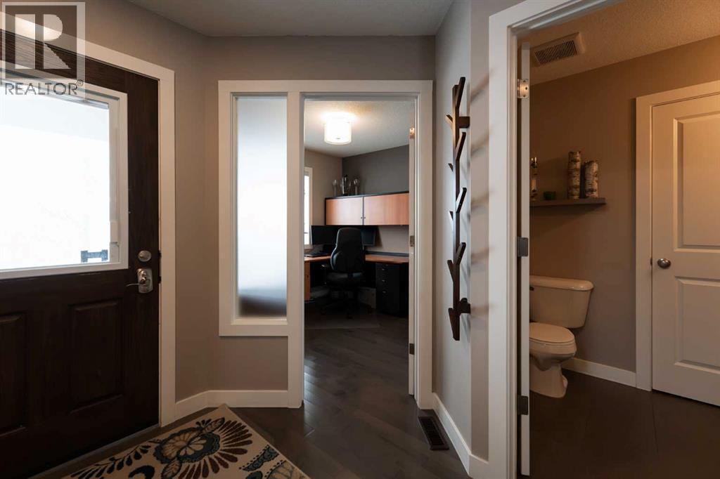 26 Riverglen Link W, Lethbridge, Alberta  T1K 5X5 - Photo 4 - A2299079