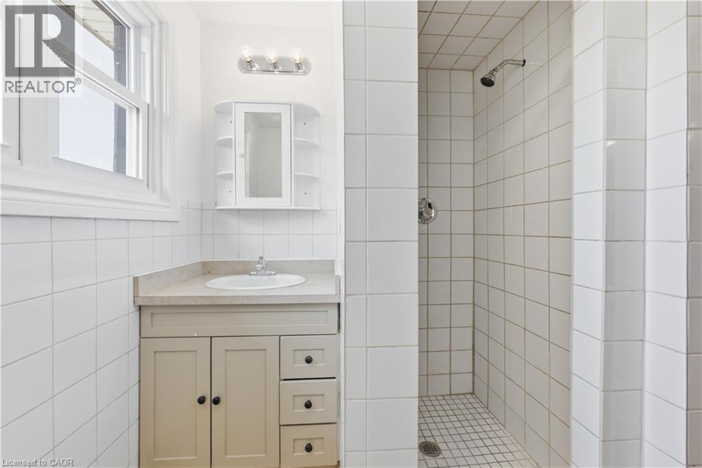 65 Fairholt Road S Unit# 2, Hamilton, Ontario  L8M 2T5 - Photo 16 - 40819689