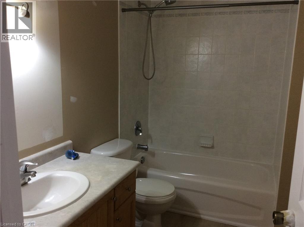 431 Lausanne Crescent, Waterloo, Ontario  N2T 2X6 - Photo 13 - 40819460