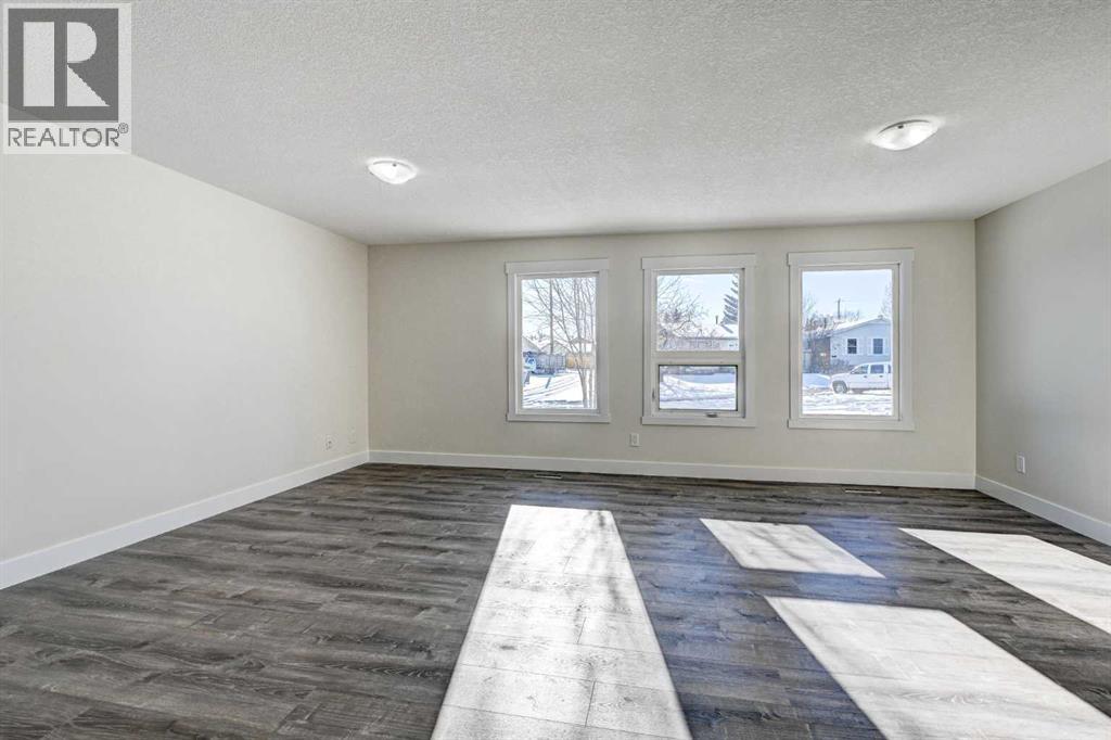 36 Pennsburg Place SE, Calgary, Alberta  T2A 2K1 - Photo 5 - A2289480