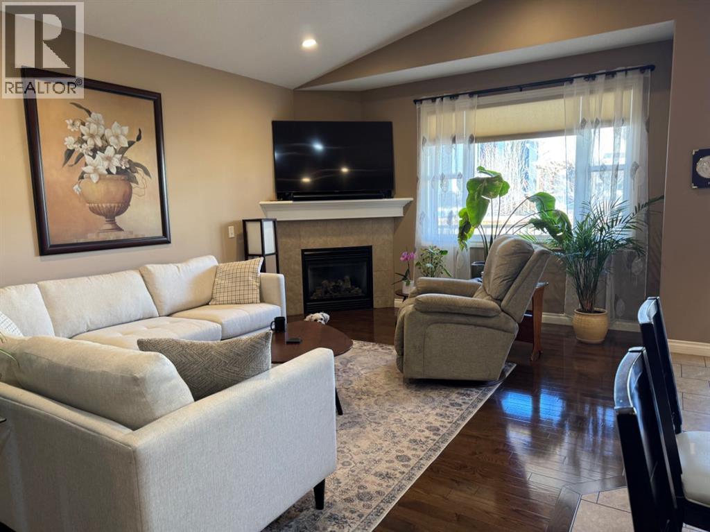 2049 High Country Rise NW, High River, Alberta T1V 0E9 - Photo 7 - A2300184