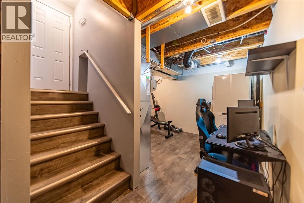 123 Toscana Gardens NW, Calgary, Alberta  T3L 3C2 - Photo 29 - A2300281