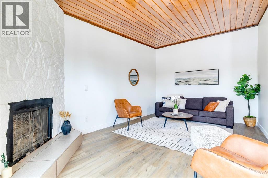 F, 1415 44 Street SE, Calgary, Alberta