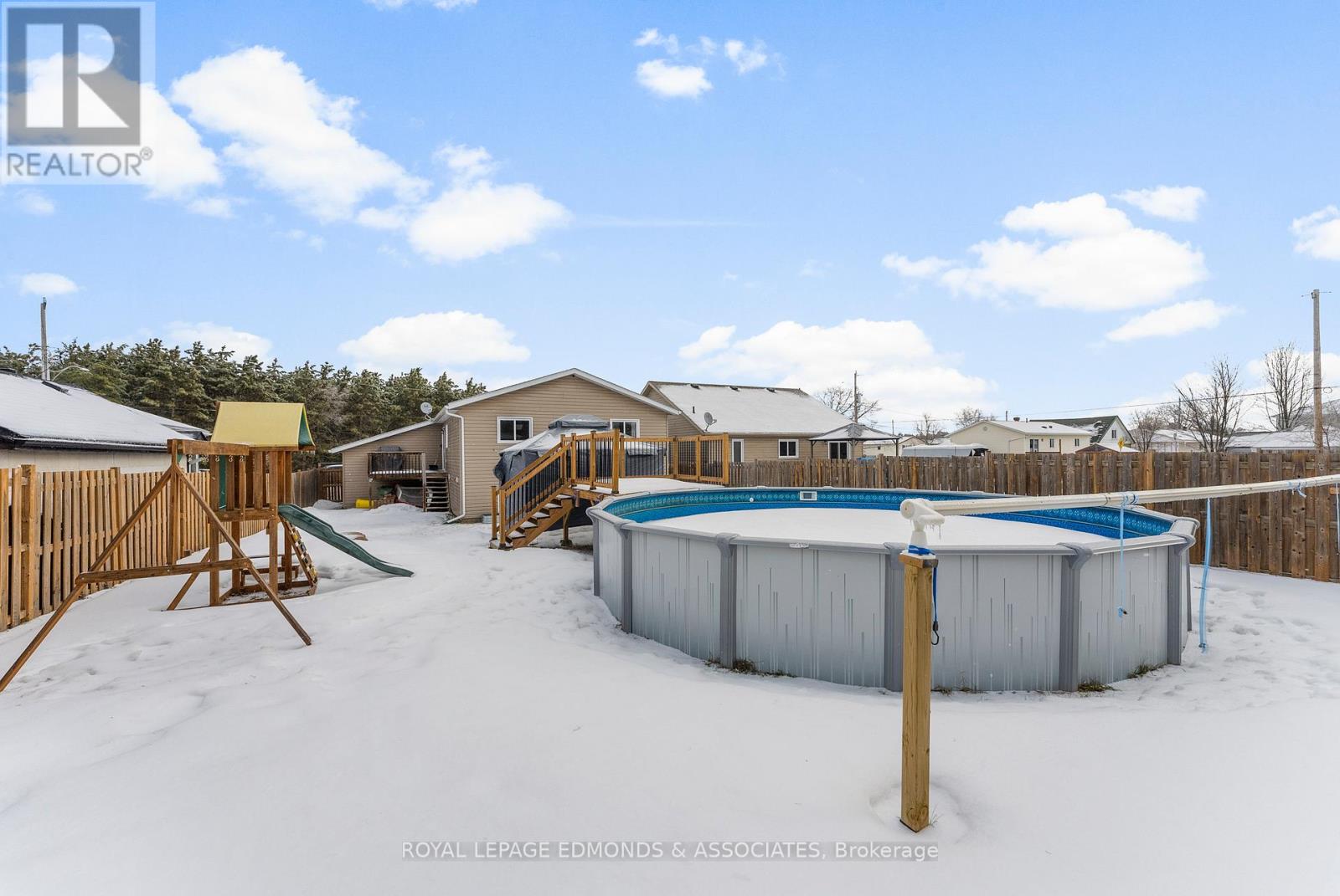 12 Wilbert Street, Petawawa, Ontario  K8H 2C6 - Photo 24 - X12983438