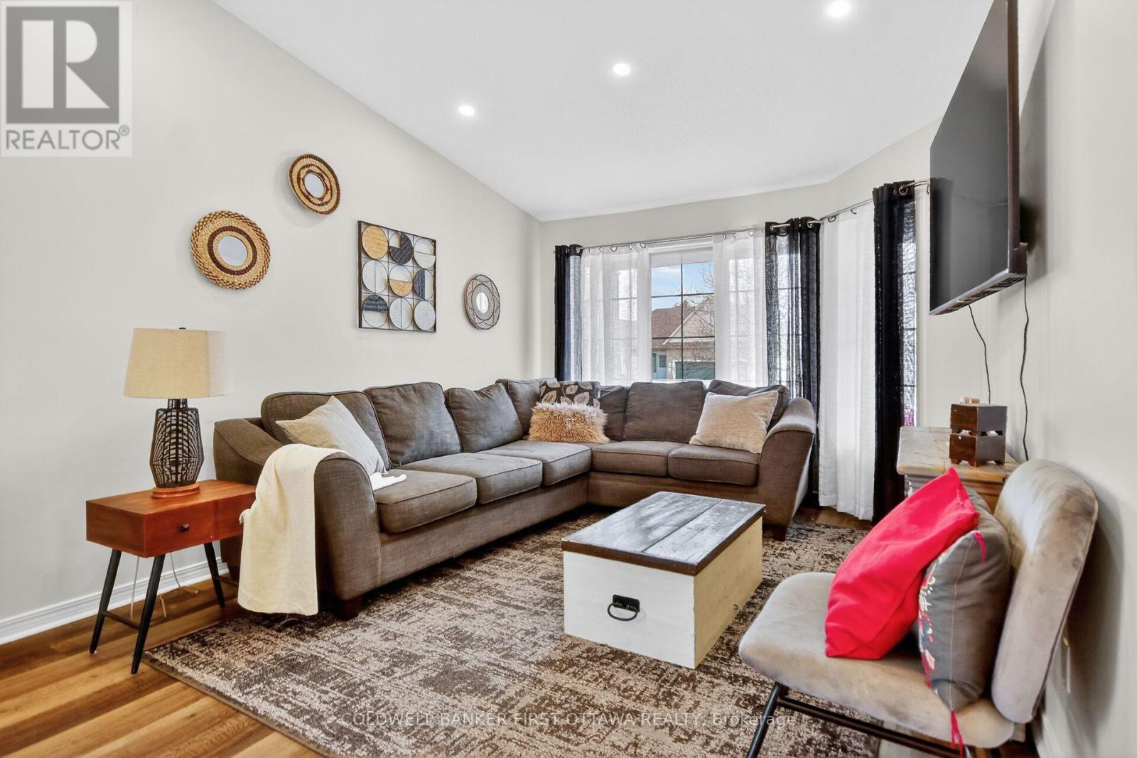 4 Mcdiarmid Lane N, Carleton Place, Ontario K7C 4S1 - Photo 10 - X12983360