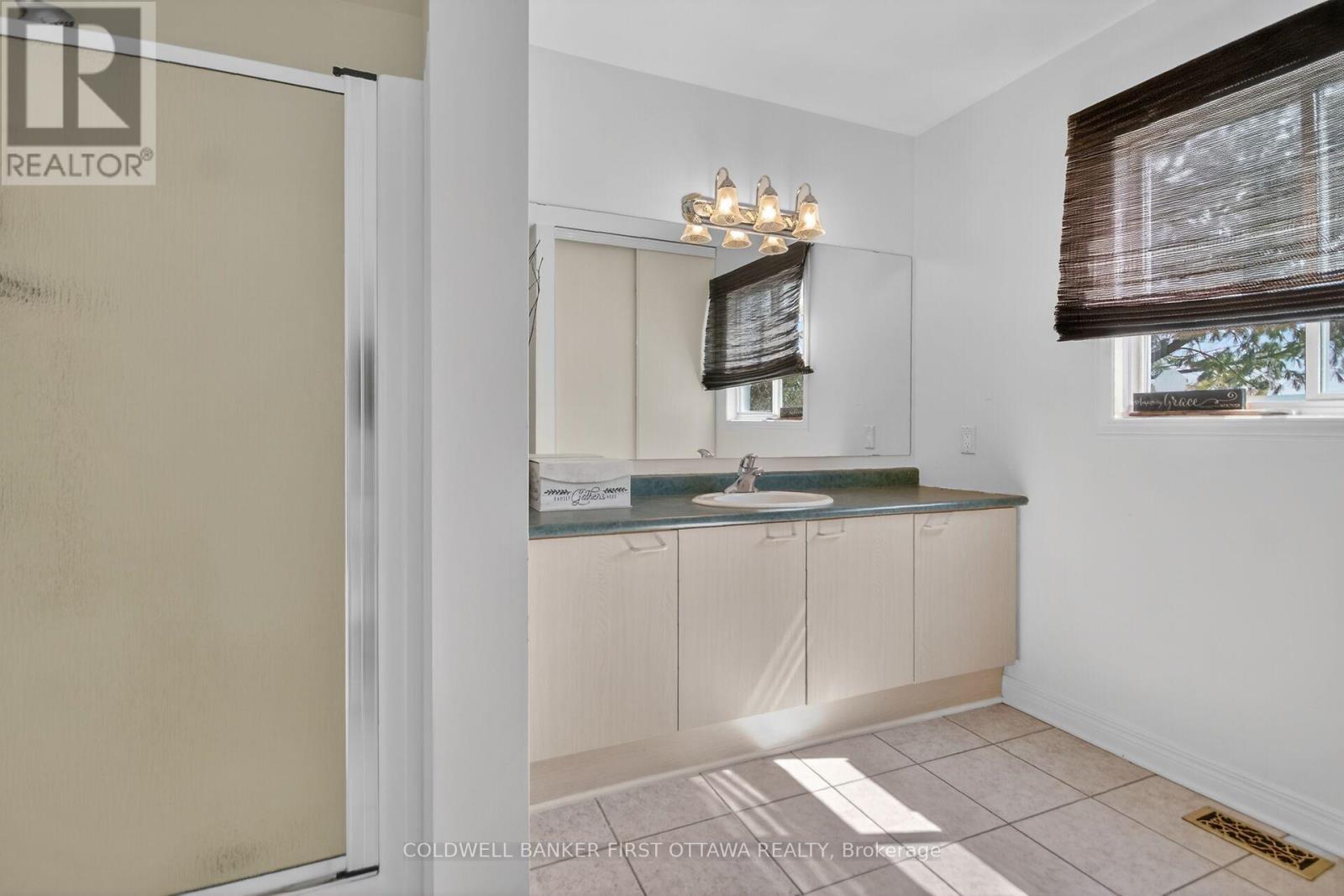 4 Mcdiarmid Lane N, Carleton Place, Ontario K7C 4S1 - Photo 20 - X12983360