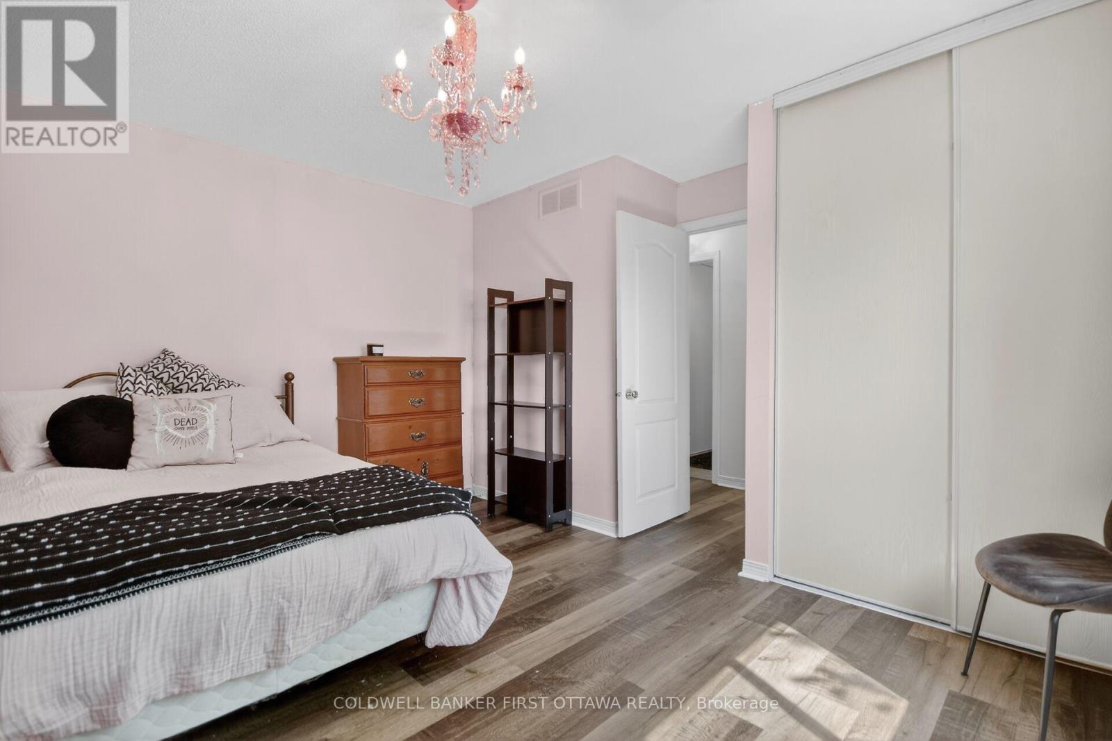 4 Mcdiarmid Lane N, Carleton Place, Ontario K7C 4S1 - Photo 21 - X12983360