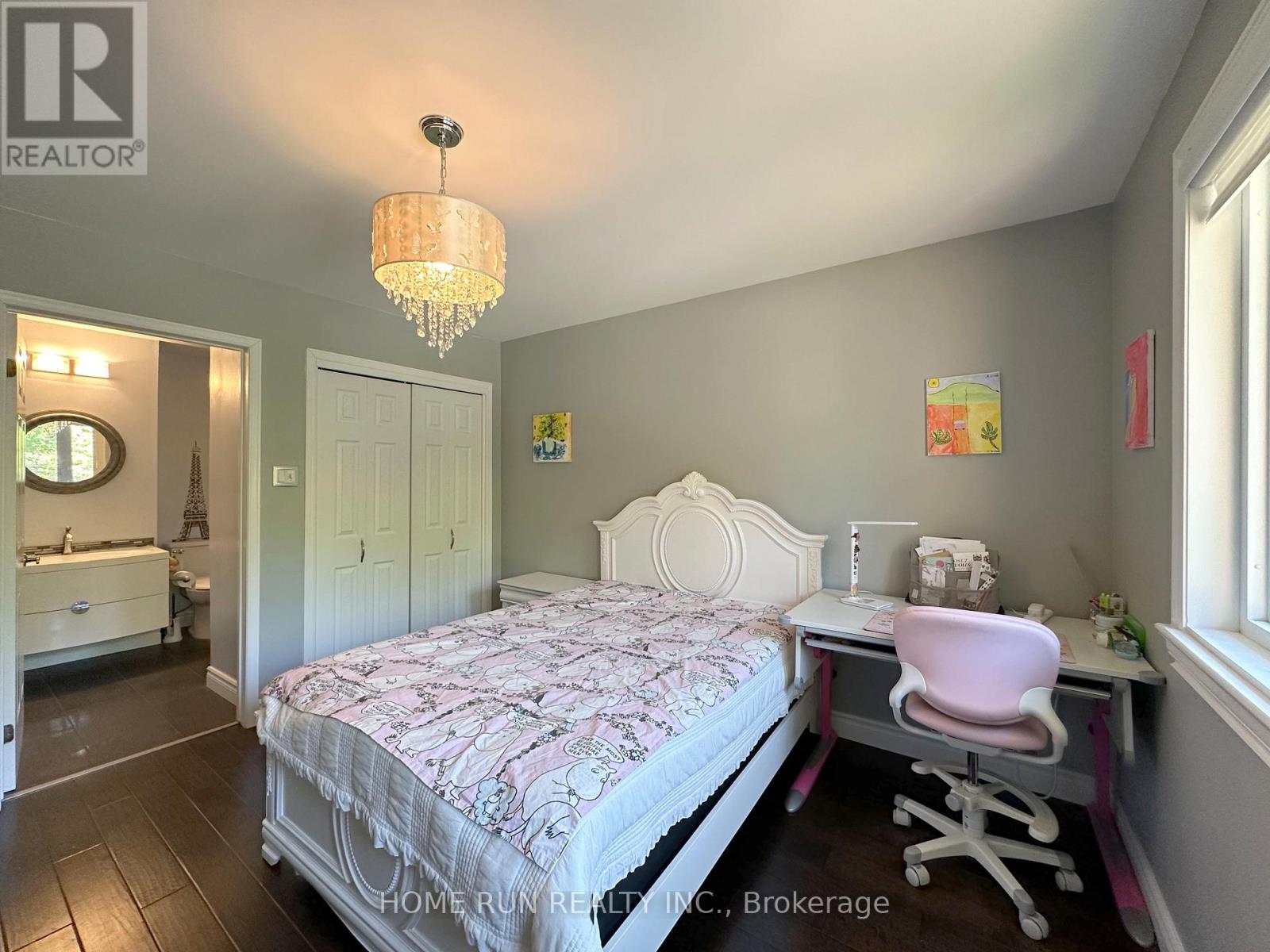 35 Blue Heron Court, Ottawa, Ontario  K1L 8J7 - Photo 29 - X12983386