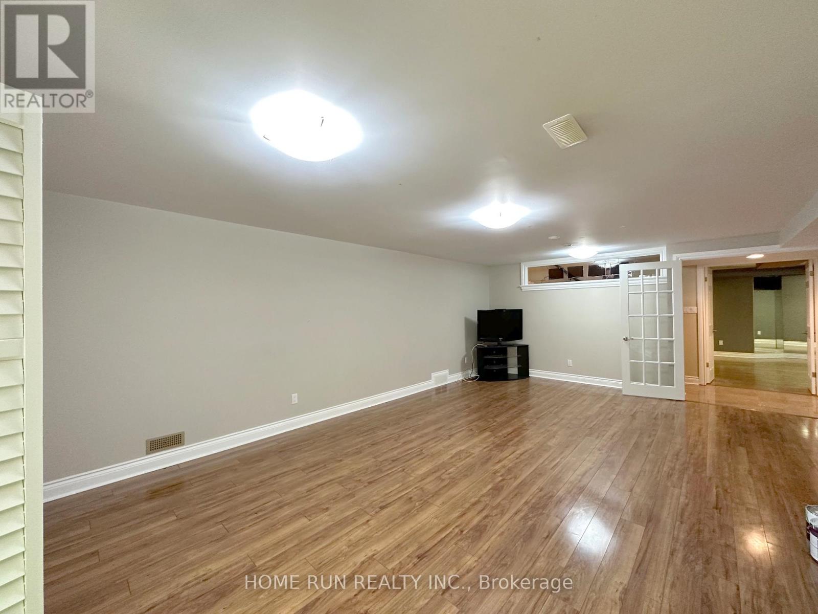 35 Blue Heron Court, Ottawa, Ontario  K1L 8J7 - Photo 35 - X12983386