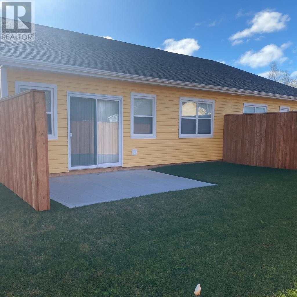 127 Oak Drive, Charlottetown, Prince Edward Island  C1A 7Y8 - Photo 2 - 202607027