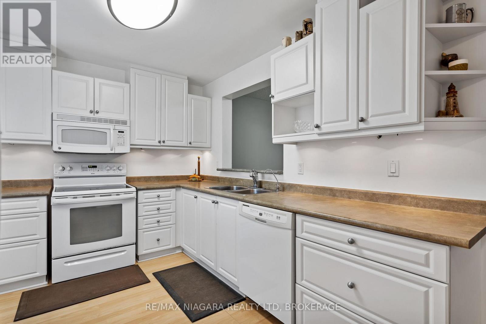 48 - 302 Vine Street, St. Catharines, Ontario  L2M 7M6 - Photo 5 - X12983410