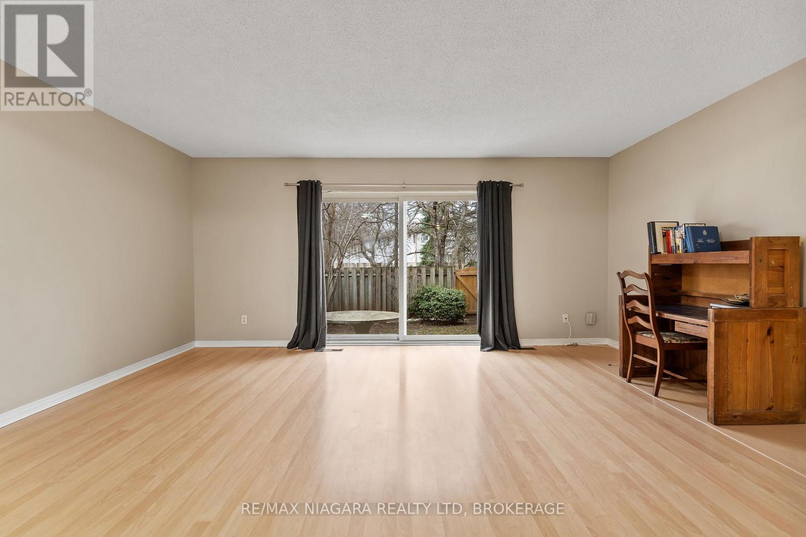 48 - 302 Vine Street, St. Catharines, Ontario  L2M 7M6 - Photo 7 - X12983410