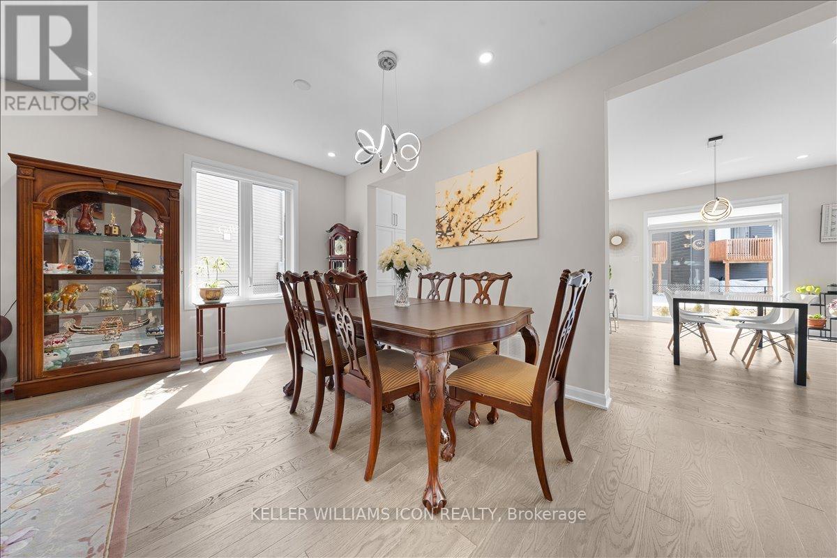 352 Cloyne Crescent, Ottawa, Ontario  K2J 6W4 - Photo 11 - X12974310