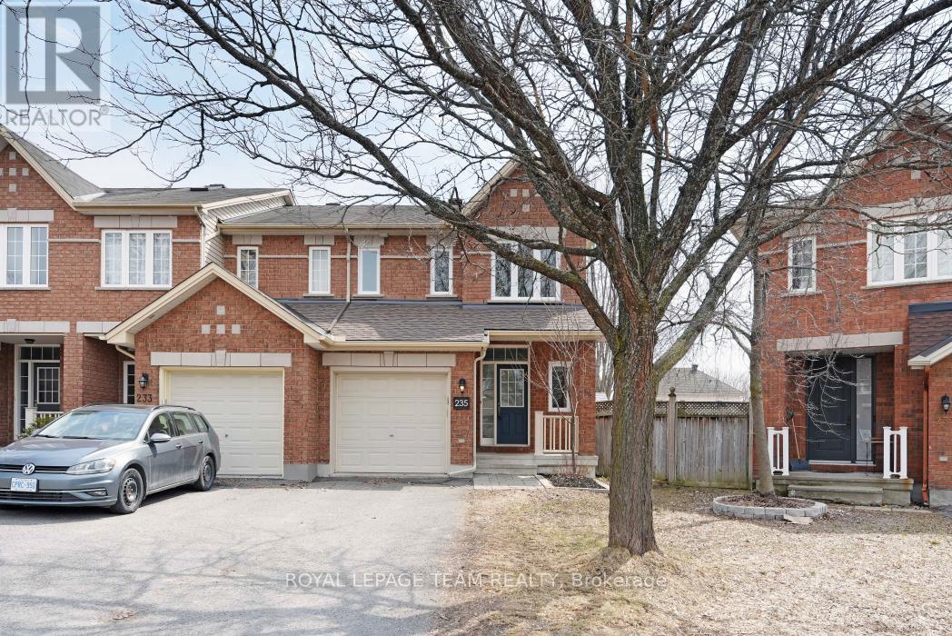 235 Saddlesmith Circle, Ottawa, Ontario  K2M 2Z1 - Photo 2 - X12981298