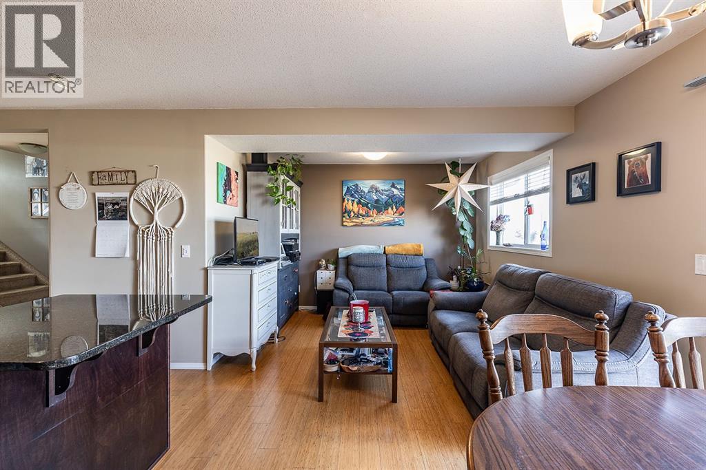 38 Brentwood Lane Sw, Medicine Hat, Alberta  T1B 0B4 - Photo 13 - A2289399