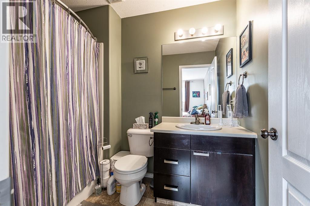 38 Brentwood Lane Sw, Medicine Hat, Alberta  T1B 0B4 - Photo 21 - A2289399