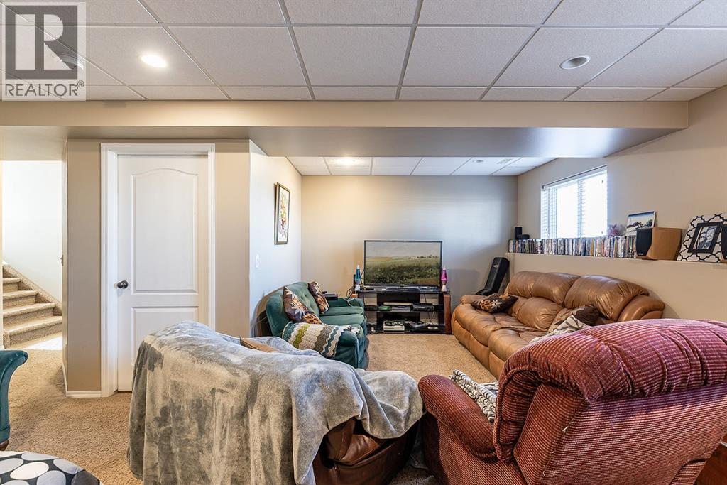 38 Brentwood Lane Sw, Medicine Hat, Alberta  T1B 0B4 - Photo 30 - A2289399